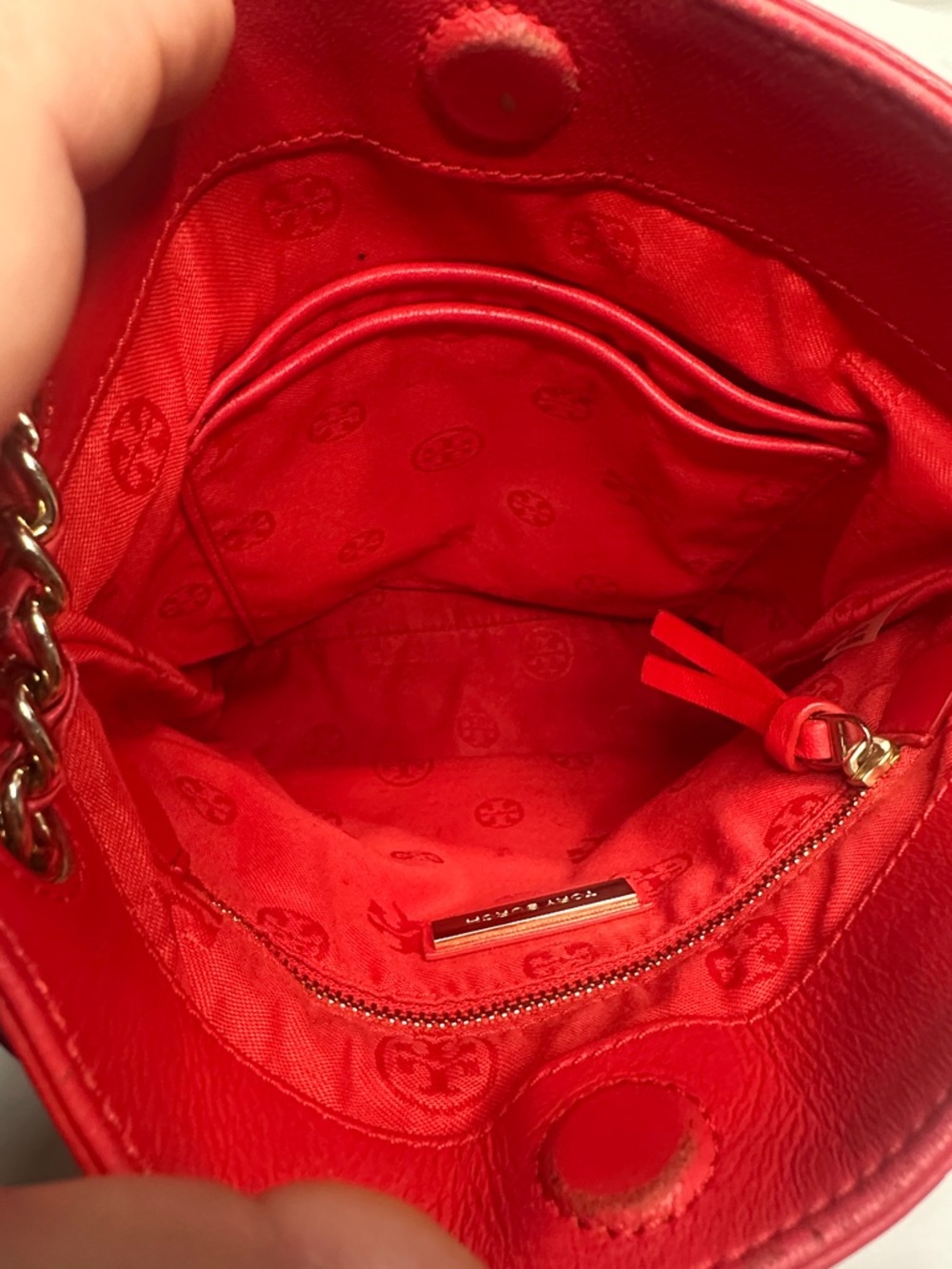 Tory Burch, Red Quilted Shoulder Bag - Picture 6 of 6